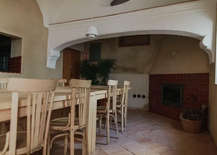 La Hermandad De Villalba *